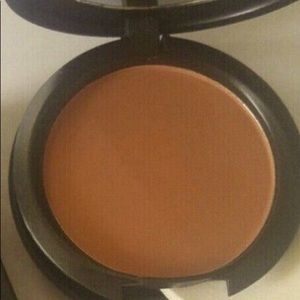 AUTHENTIC MAC Studio Fix NW45